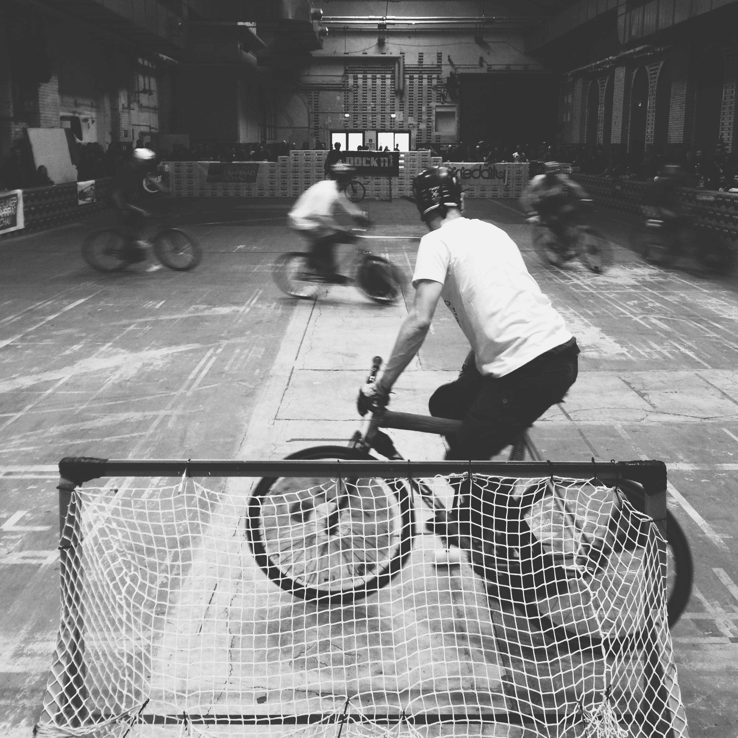 Bike Polo: Denn Handball ist was für Mädchen